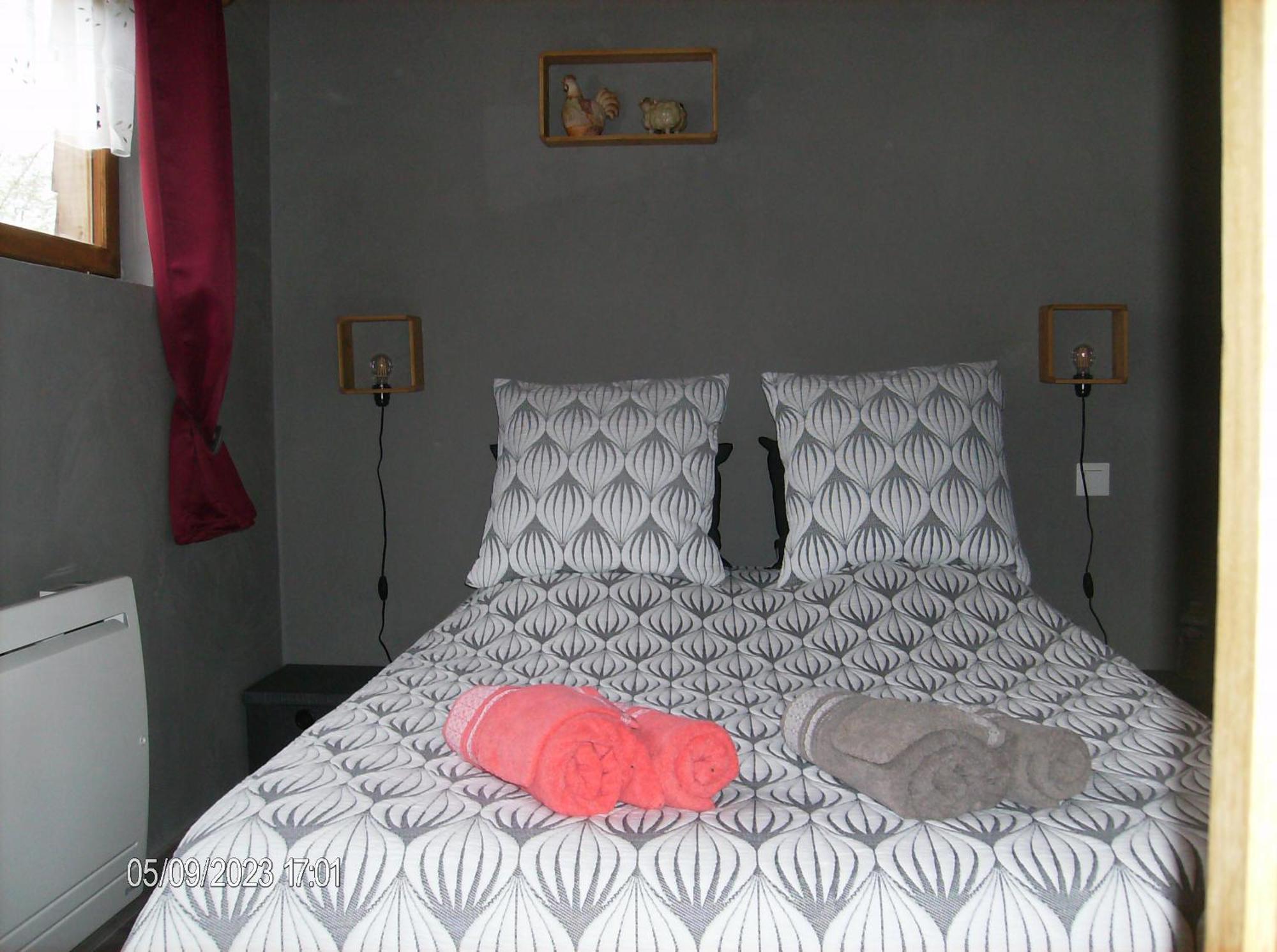 Chambres D'Hotes Sous Les Chenes Gondenans-Montby Екстериор снимка